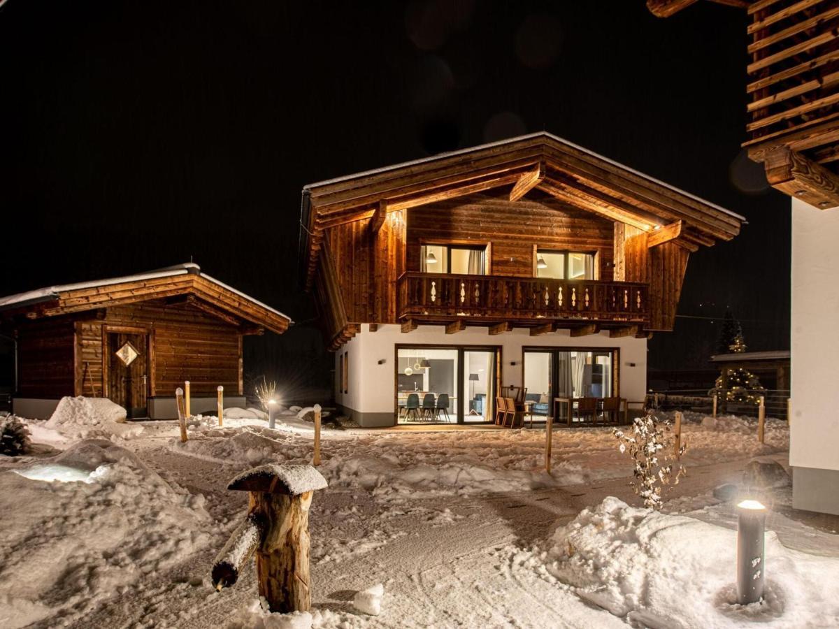 Apartment In Wald Im Pinzgau With A Carport מראה חיצוני תמונה