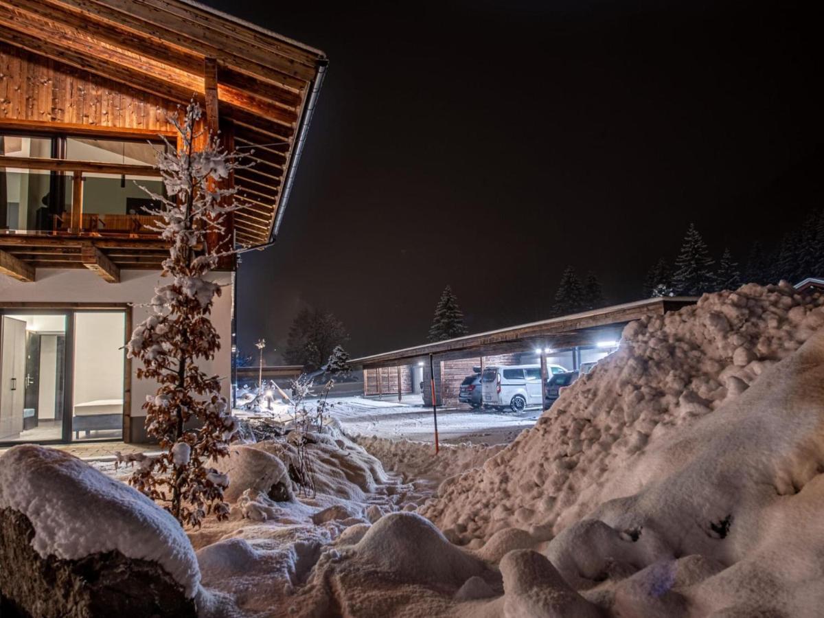 Apartment In Wald Im Pinzgau With A Carport מראה חיצוני תמונה